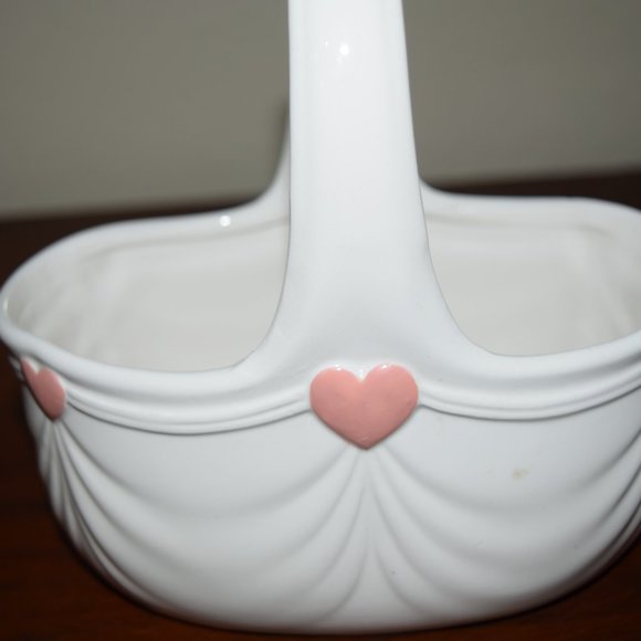 Vtg 80’s Porcelain FTDA Pleated Valentine’s Day Heart Vase Basket Baby Girl Gift - Picture 2 of 6